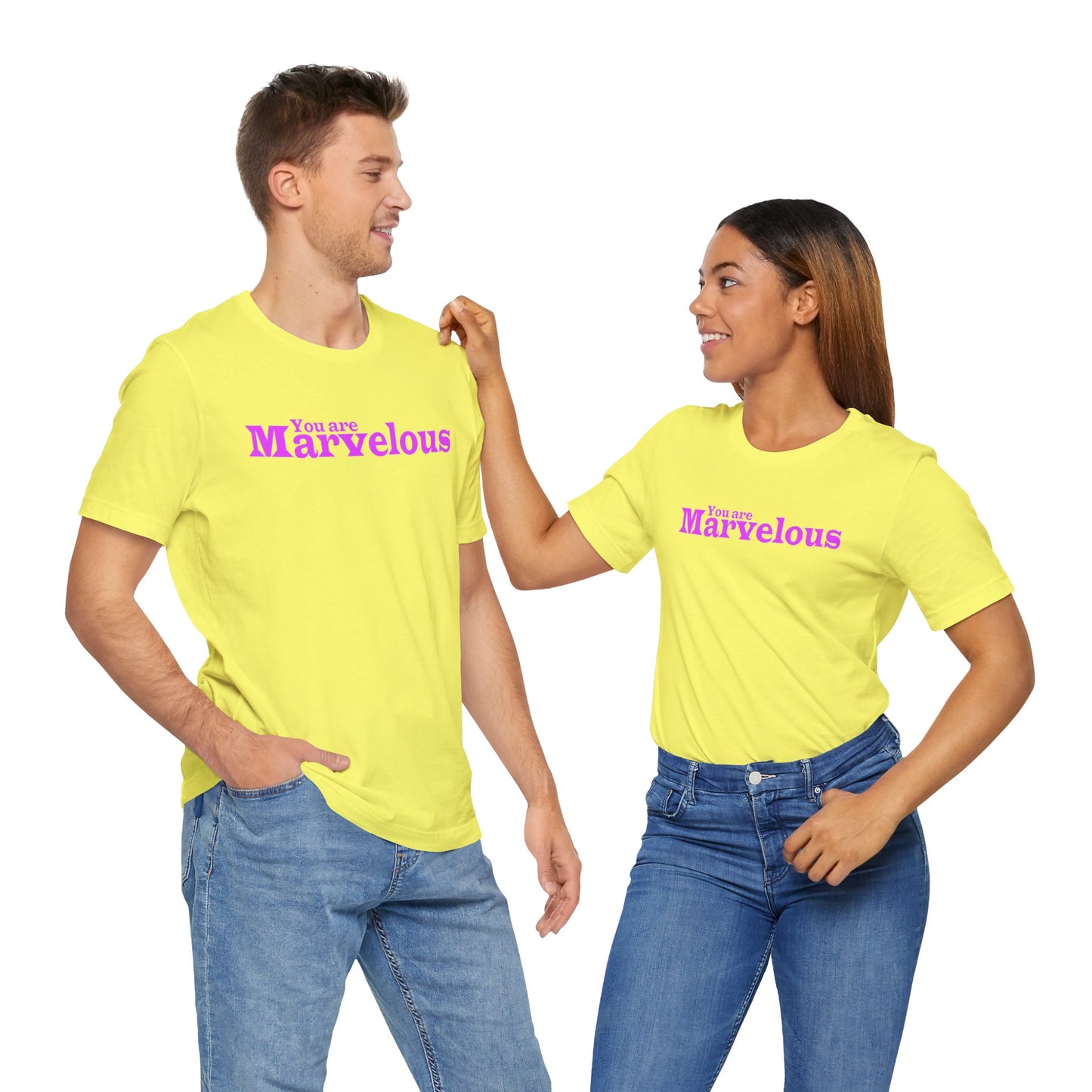 「You are Marvelous」 - ピンク文字 - ユニセックス 半袖Tシャツ