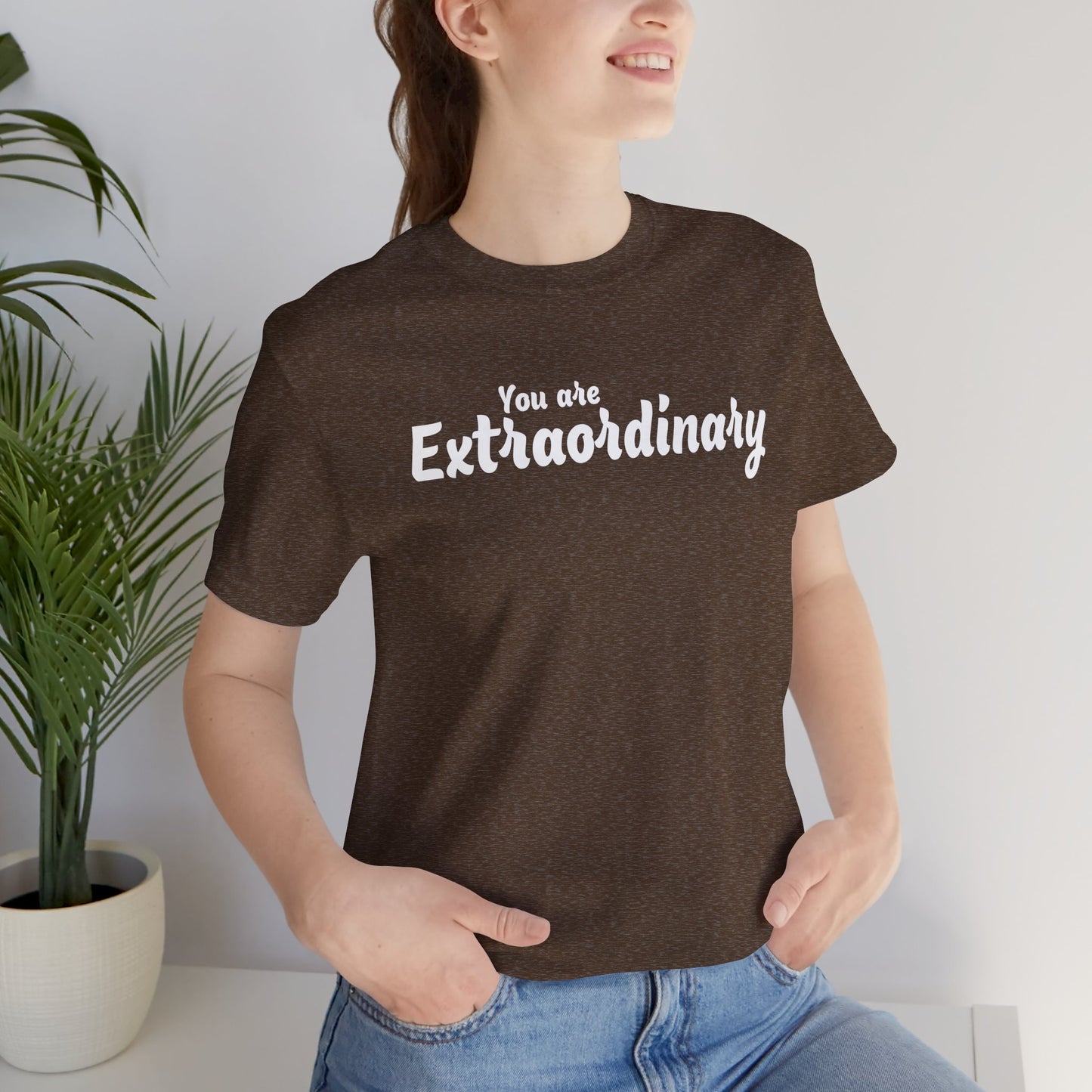 「You are Extraordinary」 - ホワイトテキスト - ユニセックス 半袖 T シャツ